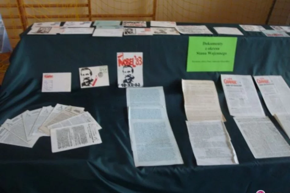 30. rocznica ogłoszenia stanu wojennego w Gimnazjum nr 5 - zdjęcie 18