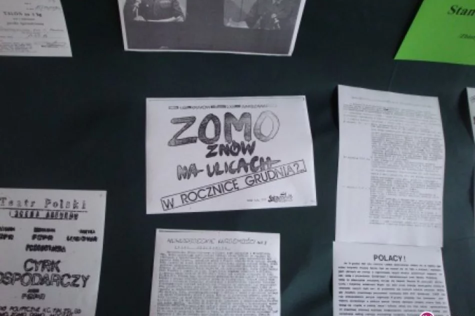 30. rocznica ogłoszenia stanu wojennego w Gimnazjum nr 5 - zdjęcie 20