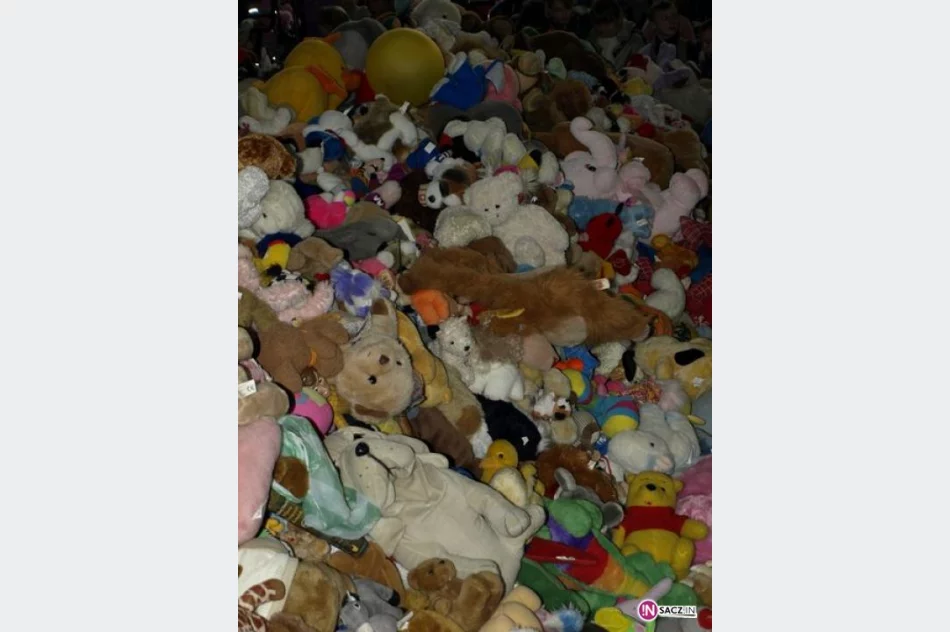 Mikołajki z o. Rydzykiem, Kowalem i Krzynówkiem - zdjęcie 3