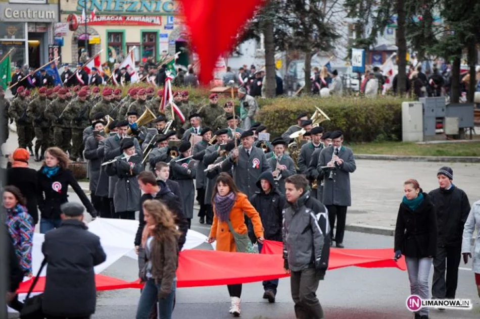 Józef Piłsudski na limanowskim Rynku - zdjęcie 2