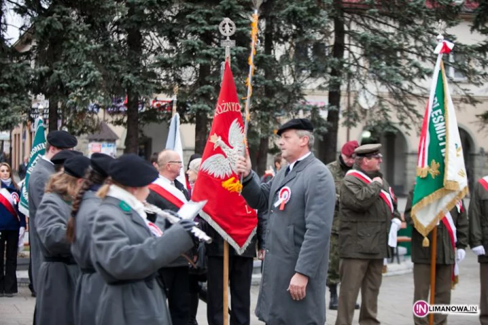 Józef Piłsudski na limanowskim Rynku - zdjęcie 6