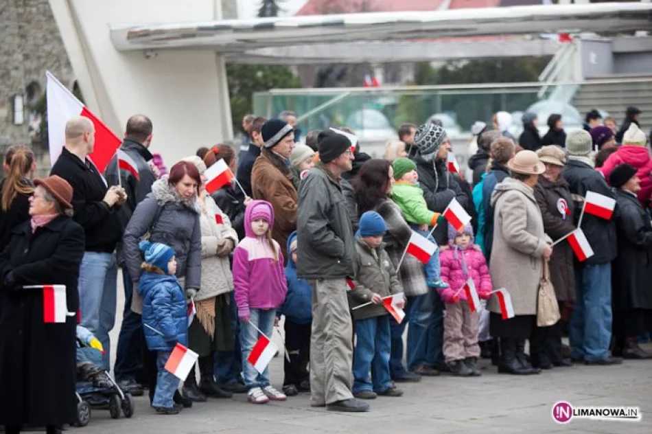 Józef Piłsudski na limanowskim Rynku - zdjęcie 18