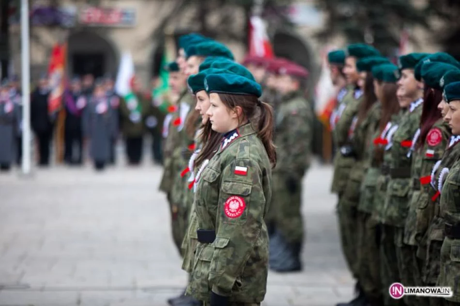 Józef Piłsudski na limanowskim Rynku - zdjęcie 19