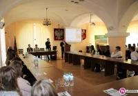 Młodzież wysłuchała wykładu profesora z Uniwersytetu w Memphis - zdjęcie główne