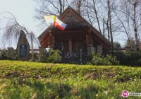 Mieszkańcy Krosnej jako jedni z pierwszych w hołdzie ofiarom katastrofy smoleńskiej - zdjęcie główne