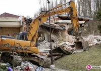 Trwa rozbiórka budynku domu kultury - zdjęcie główne