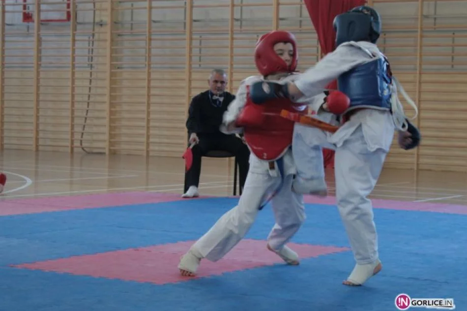 I Młodzieżowy Turniej Karate Kyokushin o Puchar Burmistrza Biecza. - zdjęcie 13