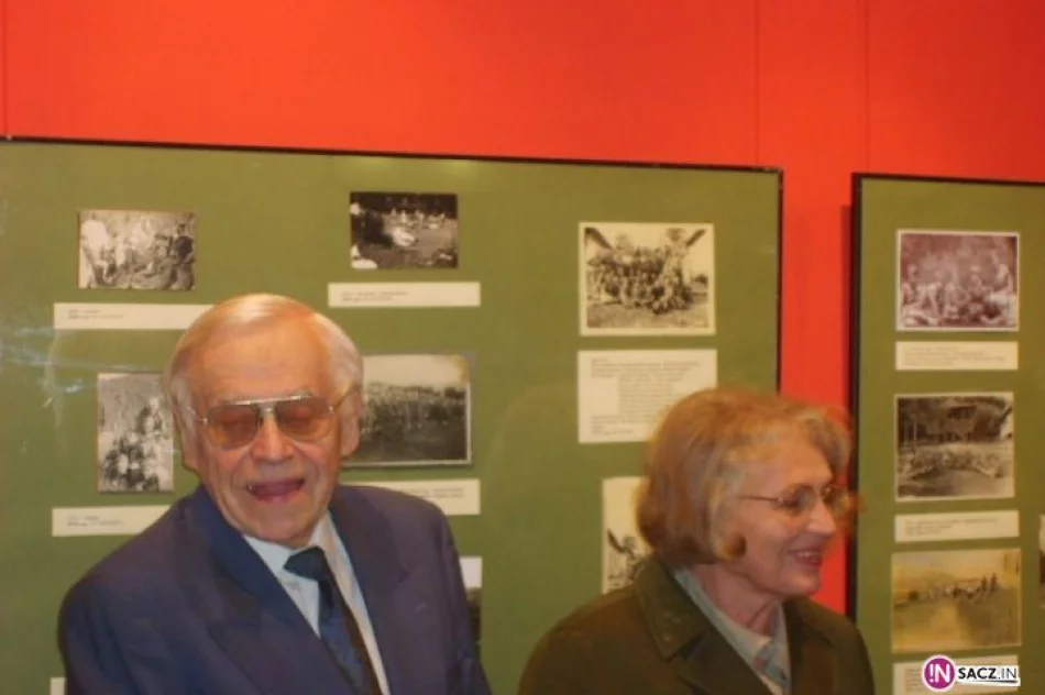 Wernisaż wystawy „Wierni ideałom sięgamy jutra” - zdjęcie 8