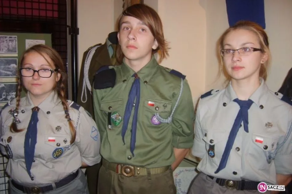 Wernisaż wystawy „Wierni ideałom sięgamy jutra” - zdjęcie 9