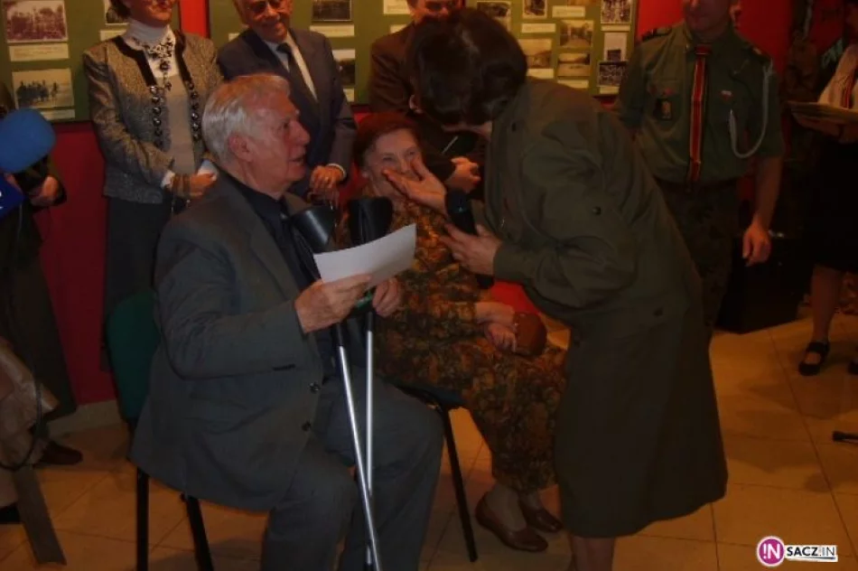 Wernisaż wystawy „Wierni ideałom sięgamy jutra” - zdjęcie 15