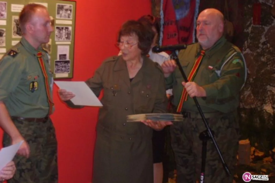 Wernisaż wystawy „Wierni ideałom sięgamy jutra” - zdjęcie 16