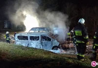 Spłonęły trzy samochody, straty sięgają 270 tys. zł - zdjęcie główne