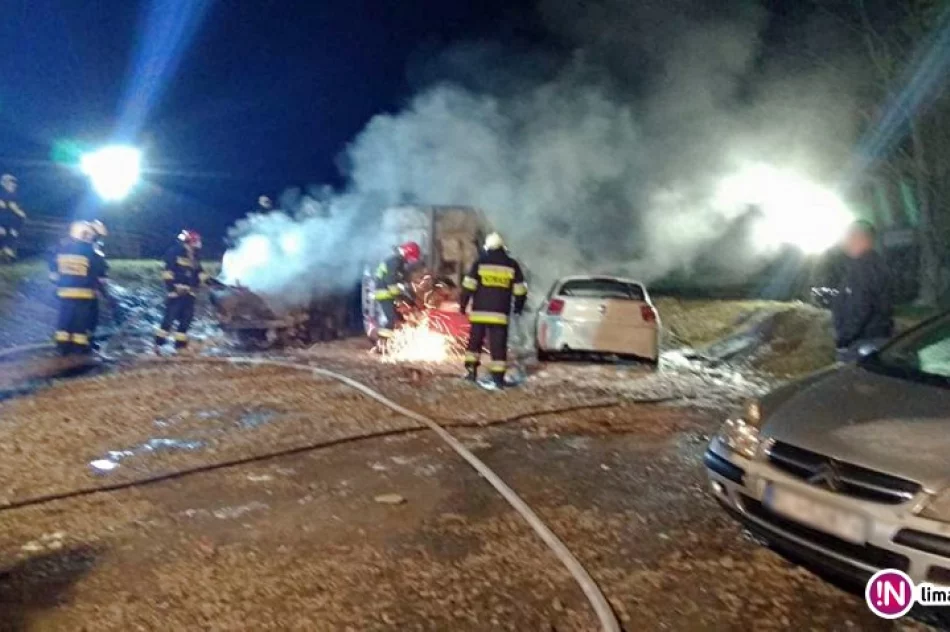 Spłonęły trzy samochody, straty sięgają 270 tys. zł - zdjęcie 2