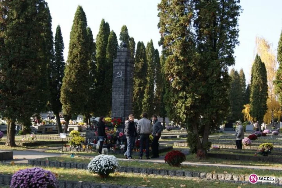 1 listopada - cmentarz komunalny w Nowym Sączu - zdjęcie 5