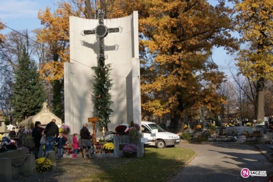 1 listopada - cmentarz komunalny w Nowym Sączu - zdjęcie 12