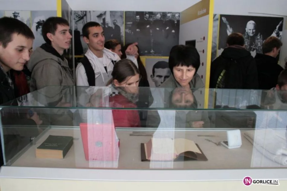 Mobilne muzeum Jana Pawła II w Gorlicach - zdjęcie 14