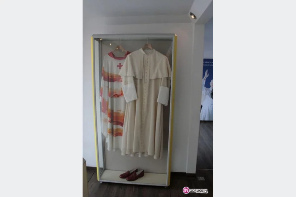 Mobilne muzeum Jana Pawła II w Gorlicach - zdjęcie 15