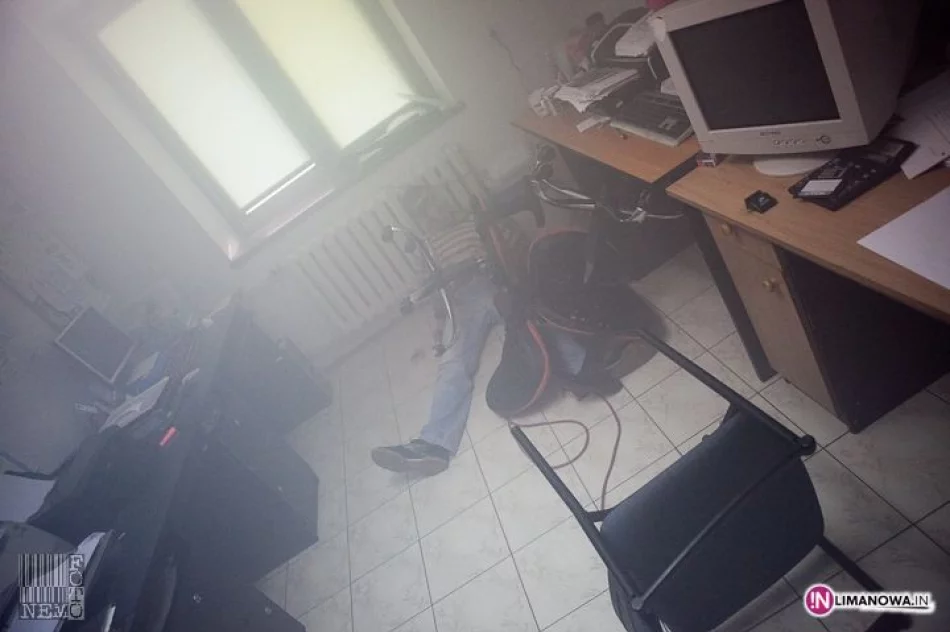 Atak terrorystów w Tymbarku - zdjęcie 11