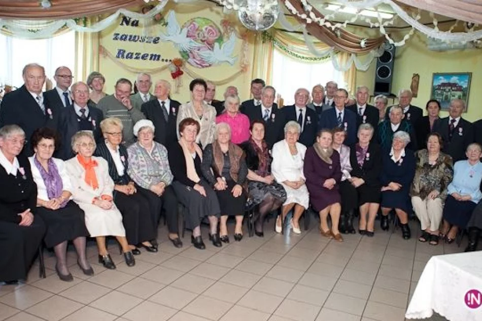 Złączeni węzłem małżeńskim - zdjęcie 2