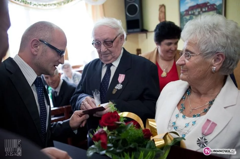 Złączeni węzłem małżeńskim - zdjęcie 8