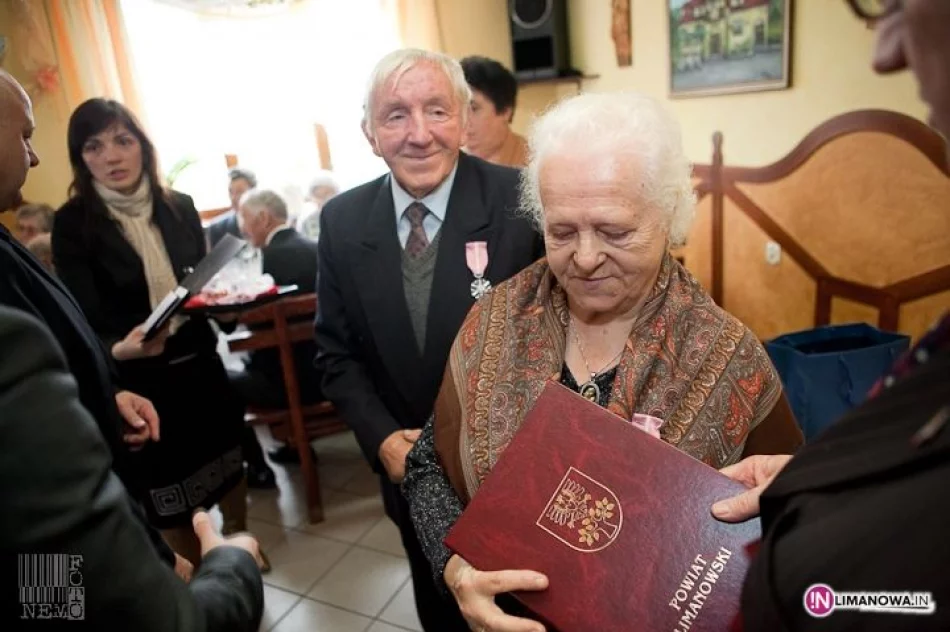 Złączeni węzłem małżeńskim - zdjęcie 11