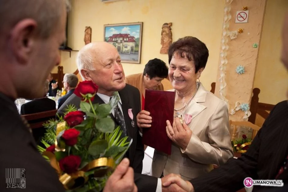 Złączeni węzłem małżeńskim - zdjęcie 12