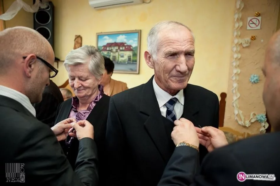 Złączeni węzłem małżeńskim - zdjęcie 16