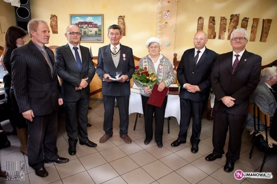 Złączeni węzłem małżeńskim - zdjęcie 18