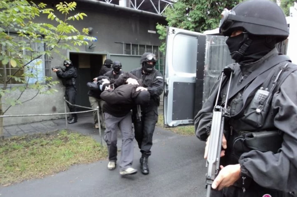 Carbon w ogniu, ewakuacja Sandecji - zdjęcie 3