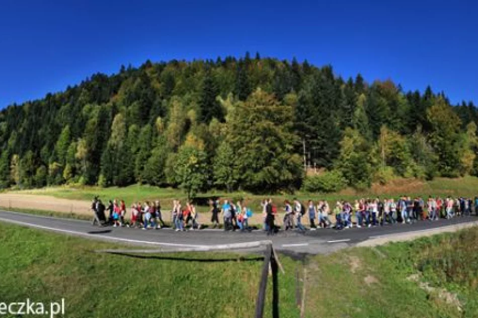 VII Złaz Na Górze Mogielica - zdjęcie 2