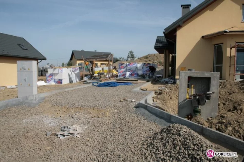 Wizyta na budowie domków dla powodzian w Siedliskach - zdjęcie 3