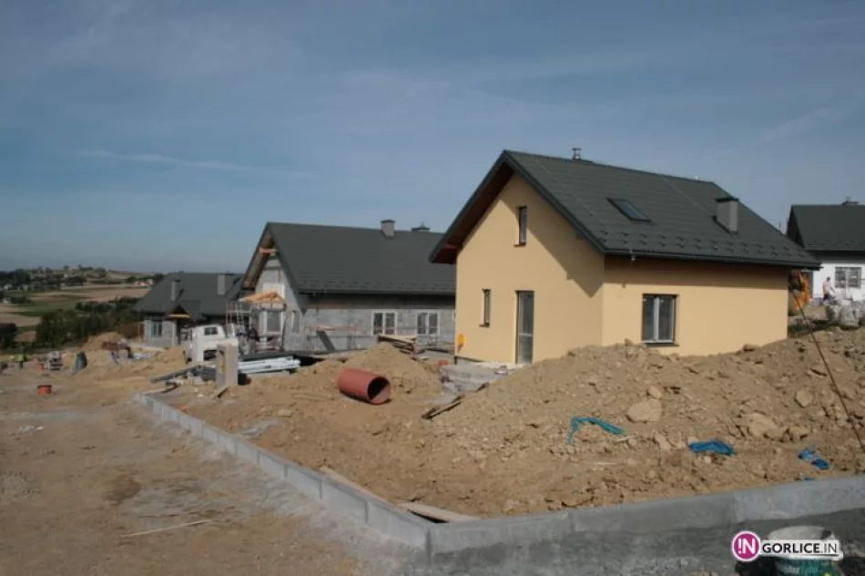 Wizyta na budowie domków dla powodzian w Siedliskach - zdjęcie 9