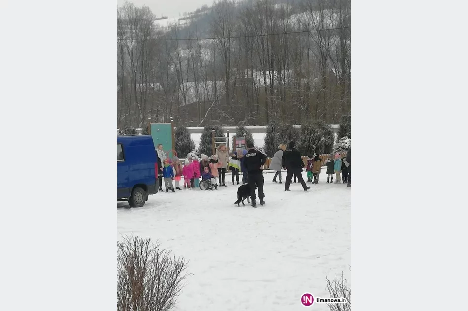 Spotkanie z funkcjonariuszami zamiast wagarów - zdjęcie 2