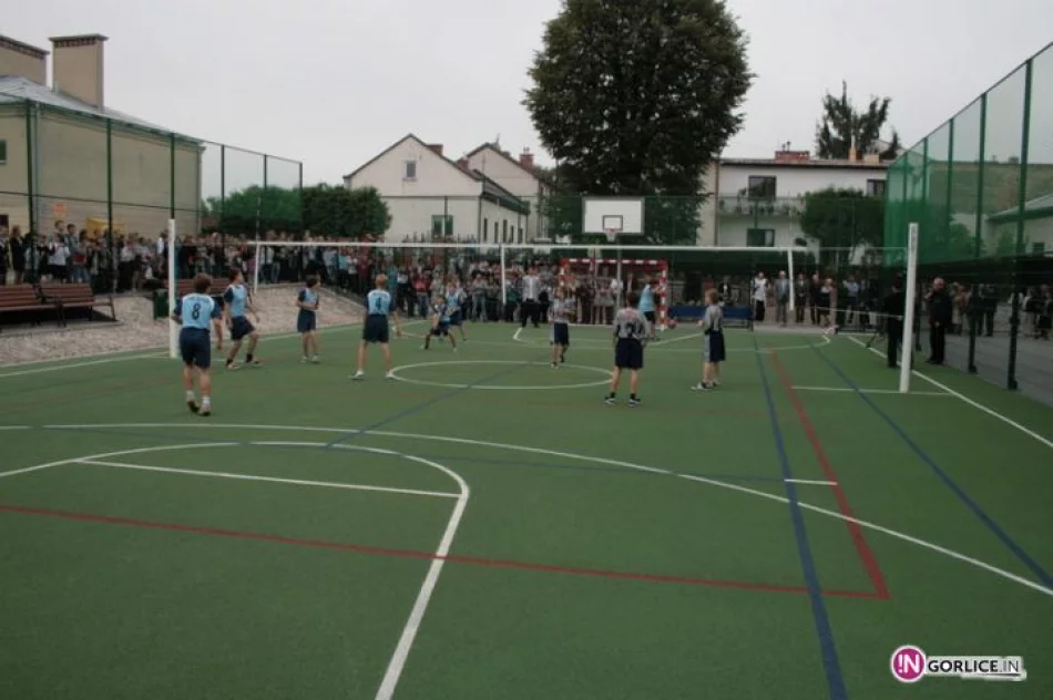 Otwarcie boiska szkolnego w Bieczu - zdjęcie 18