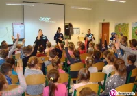 Policjanci z wizytą w szkole - zdjęcie główne
