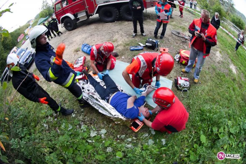 Zderzenie pociągu z samochodem - zdjęcie 9