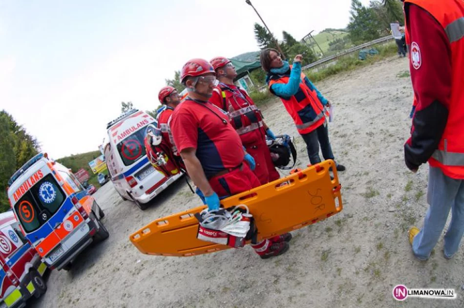 Zderzenie pociągu z samochodem - zdjęcie 8