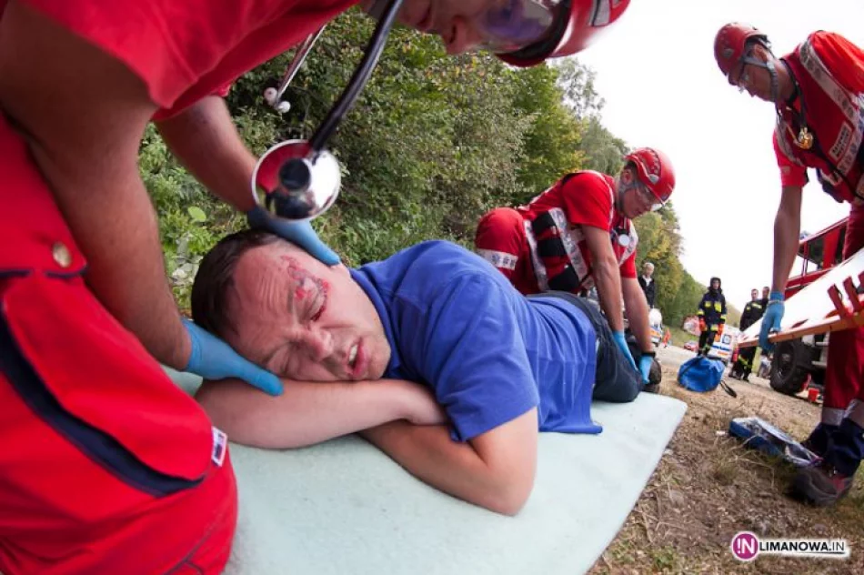 Zderzenie pociągu z samochodem - zdjęcie 12