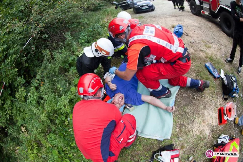 Zderzenie pociągu z samochodem - zdjęcie 16