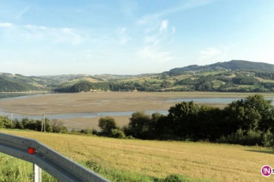 Zniknęła połowa Jeziora Rożnowskiego - zdjęcie 15