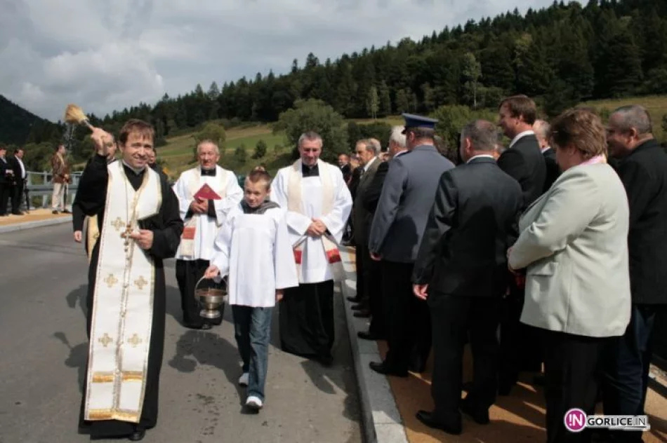 Minister Miller na otwarciu mostów na drodze Florynka - Izby - zdjęcie 11