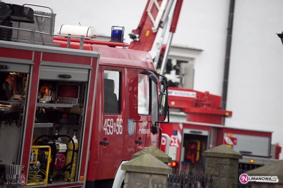 Powiatowe ćwiczenia strażackie w Szczyrzycu - zdjęcie 2
