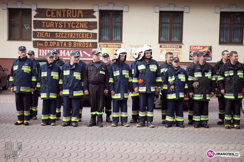 Powiatowe ćwiczenia strażackie w Szczyrzycu - zdjęcie 6