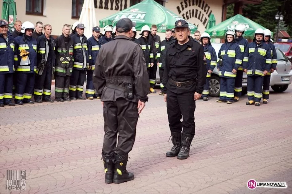 Powiatowe ćwiczenia strażackie w Szczyrzycu - zdjęcie 8