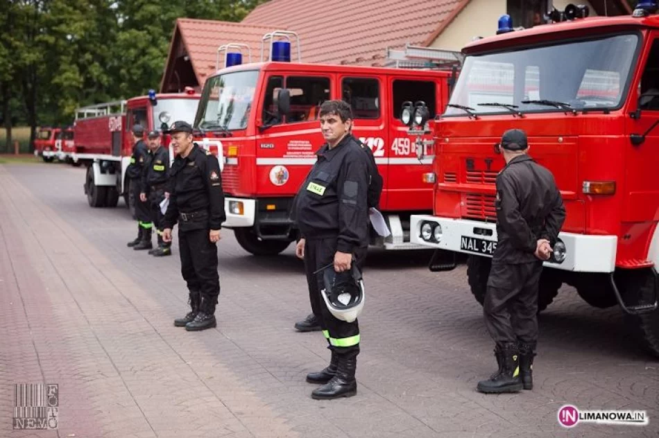Powiatowe ćwiczenia strażackie w Szczyrzycu - zdjęcie 12