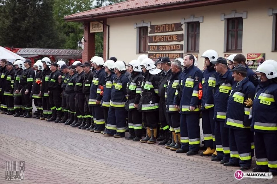 Powiatowe ćwiczenia strażackie w Szczyrzycu - zdjęcie 13