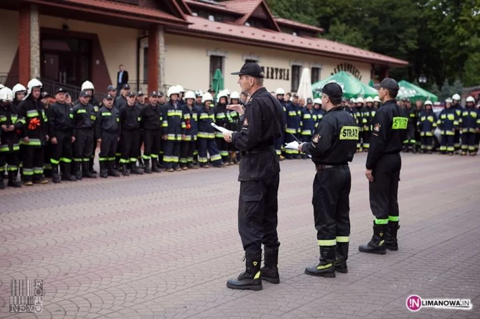 Powiatowe ćwiczenia strażackie w Szczyrzycu - zdjęcie 19