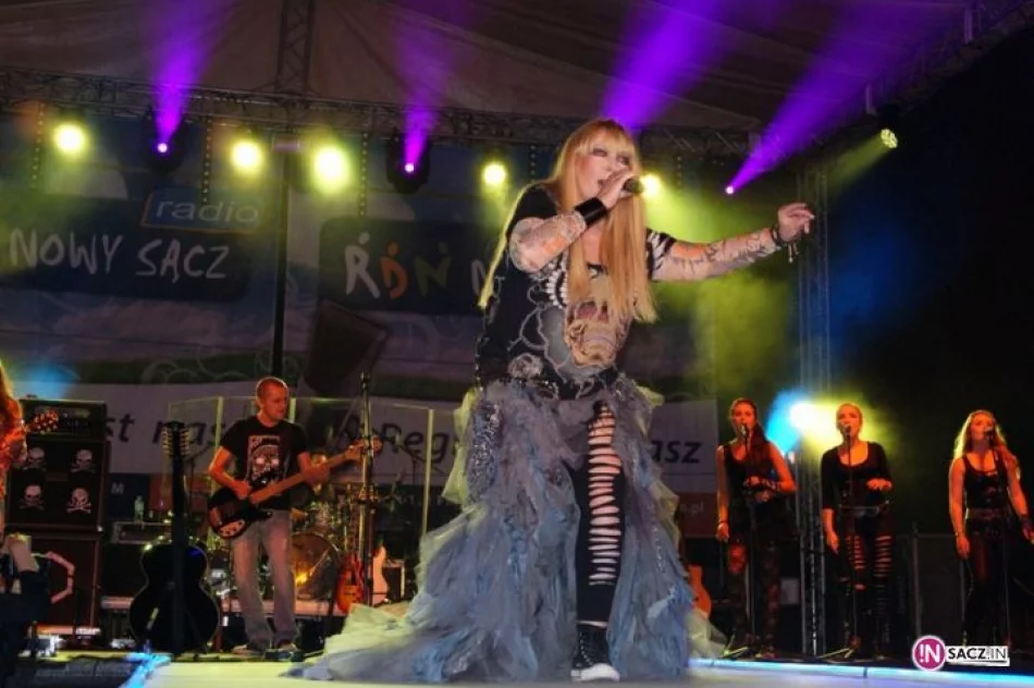 Maryla Rodowicz, Mirosław Witkowski i tłumy sądeczan na koncercie radia RDN  na sądeckim Rynku - zdjęcie 10