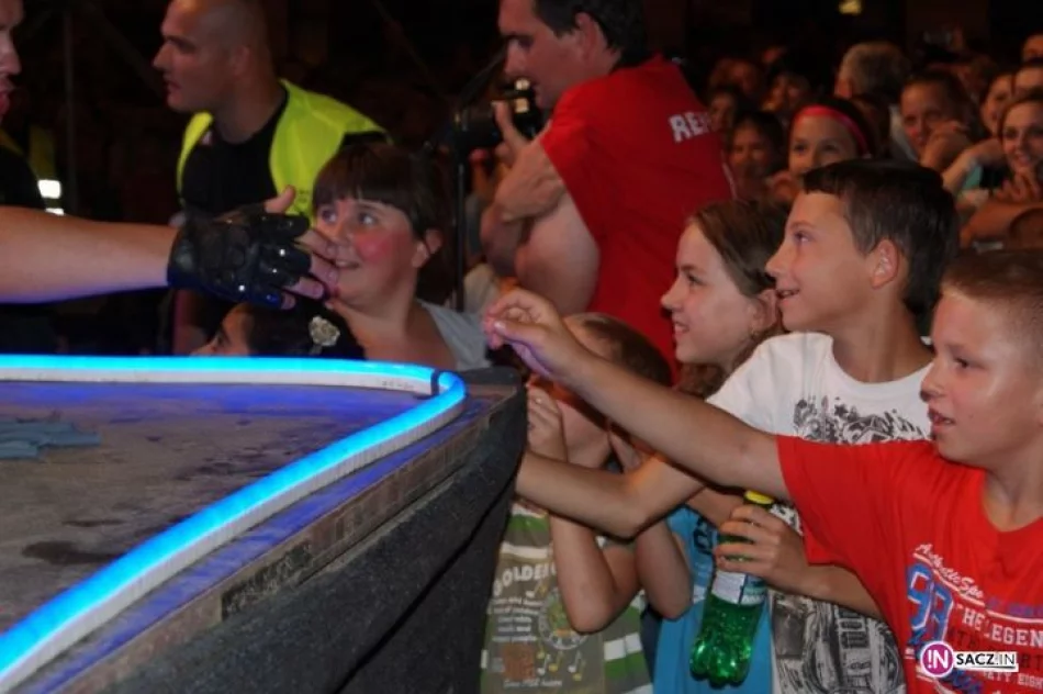 Maryla Rodowicz, Mirosław Witkowski i tłumy sądeczan na koncercie radia RDN  na sądeckim Rynku - zdjęcie 13