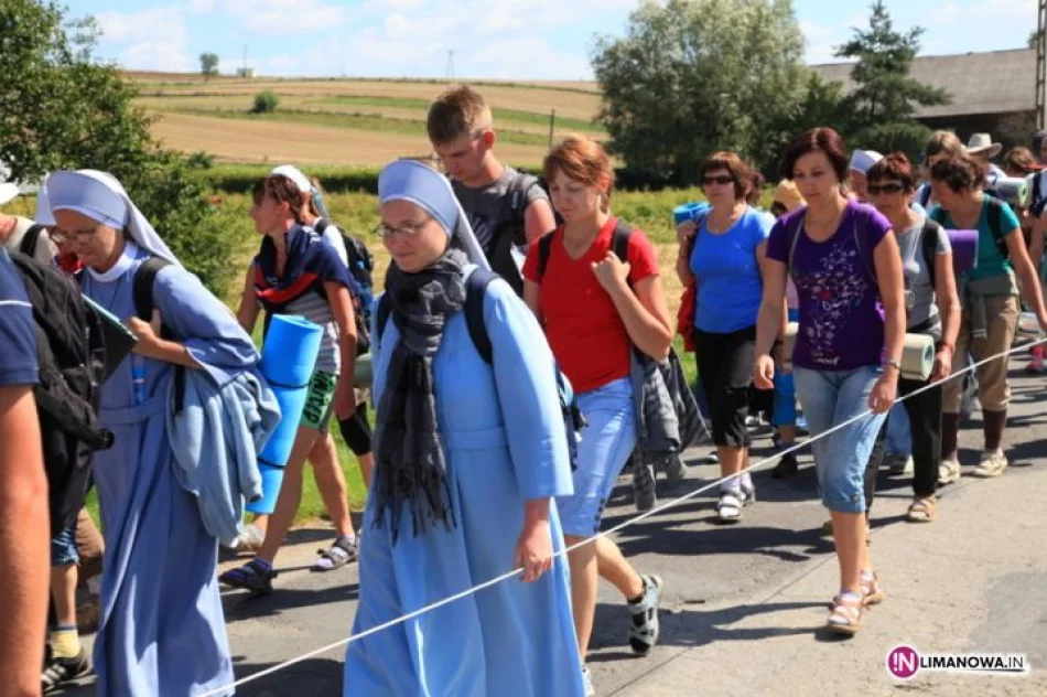 Idą na Jasną Górę - zdjęcie 16